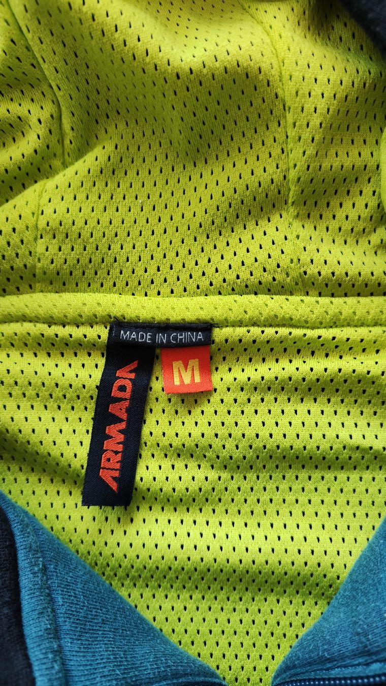Armada Pulls & Sweat-shirts: Sweatjacke Armada – D'occasion à Zuchwil par KohlaMagic 3