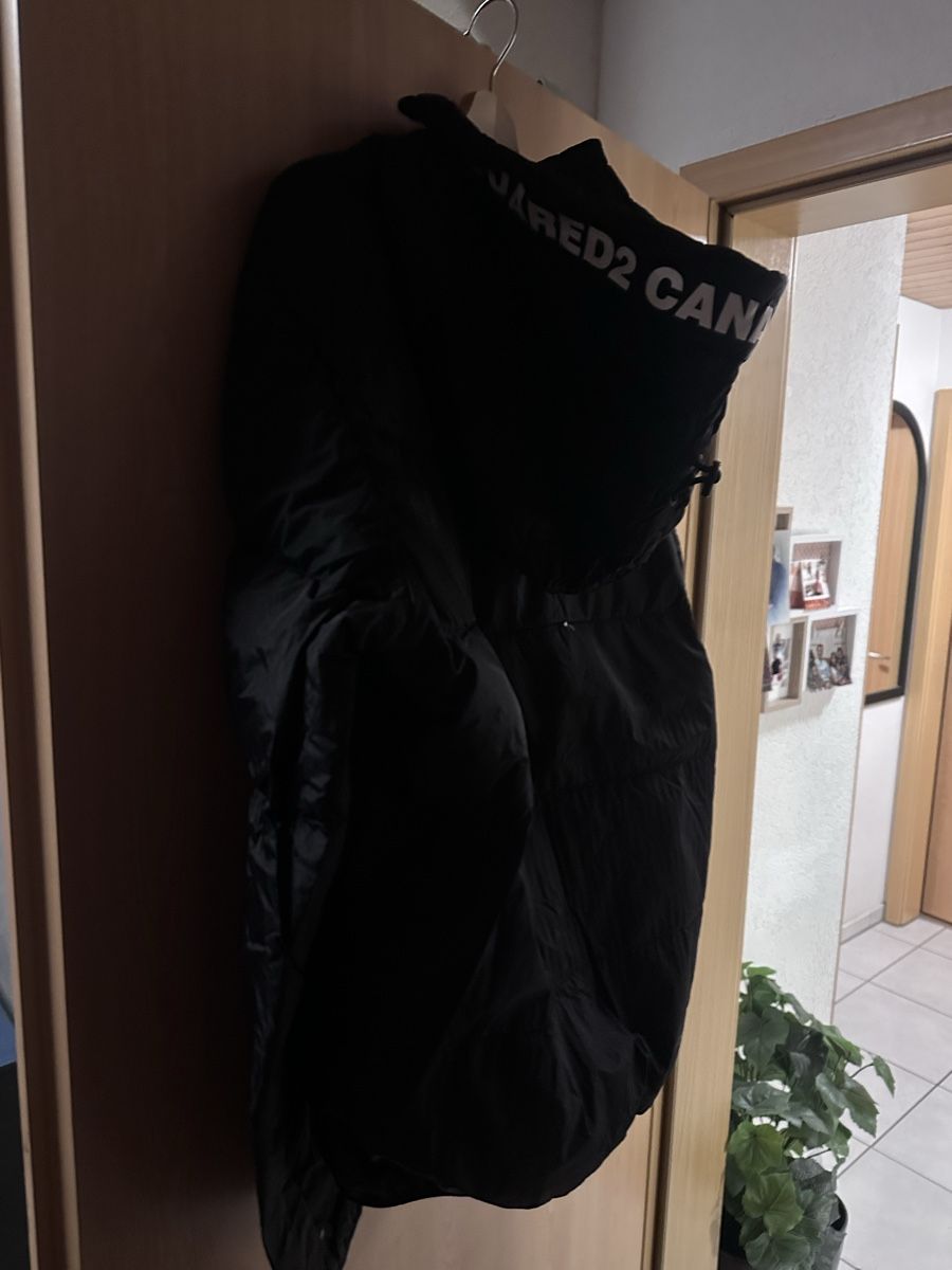 Dsquared2 Giacche: Dsquared2 Winterjacke, Schwarz, Grösse 52 - Neuwertig! – Usato da Dottikon venduto da nea_tyx6 1