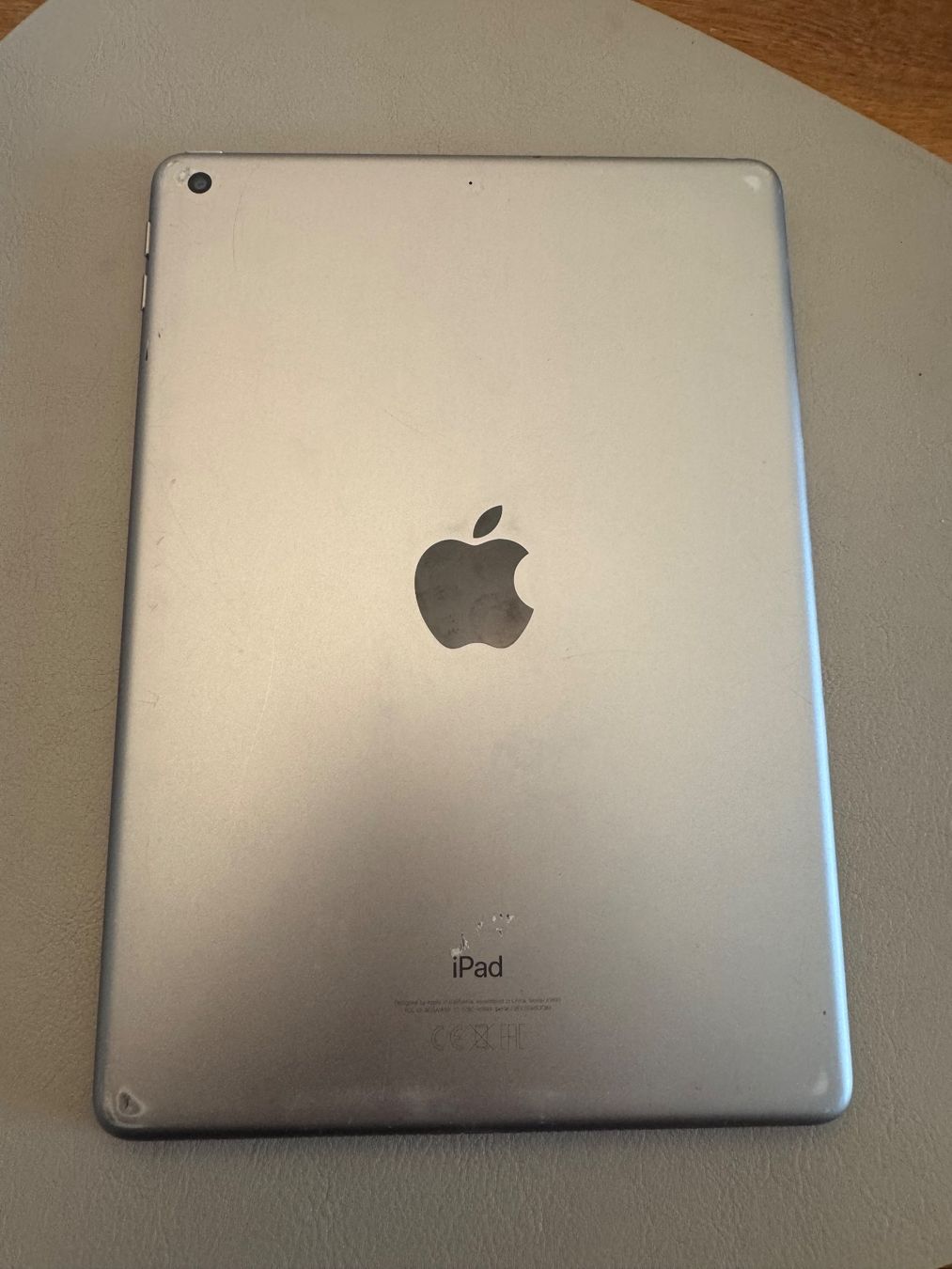 Apple Tablet PC: iPad 6 Generation – Usato da Adliswil venduto da Busys 3