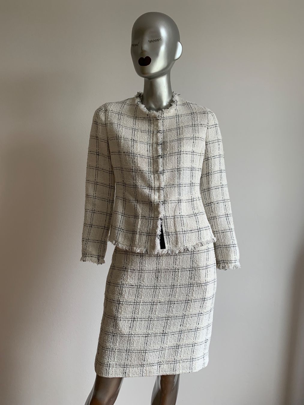 Akris Giacche: AKRIS: Exklusiver heller Tweed-Blazer, Gr. 36 – Nuovo (secondo la descrizione) da Luzern venduto da paulablue 2