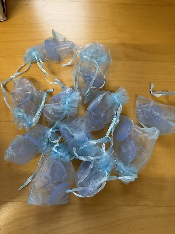 Scarpe da uomo: 100 pz Copritacchi di 3 misure  – Usato da Lugano venduto da club.888 3