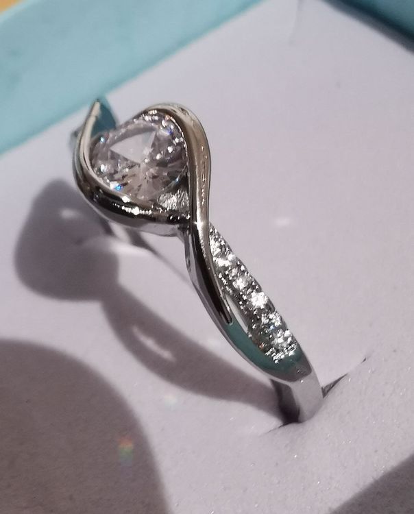 Bague Fantaisie Style Tibétain Avec Zircon/strass Vert - Alliage, Pierre Verte, Neuf Sans Emballage
