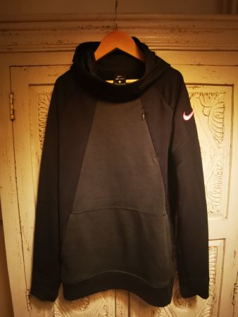 Pull Nike