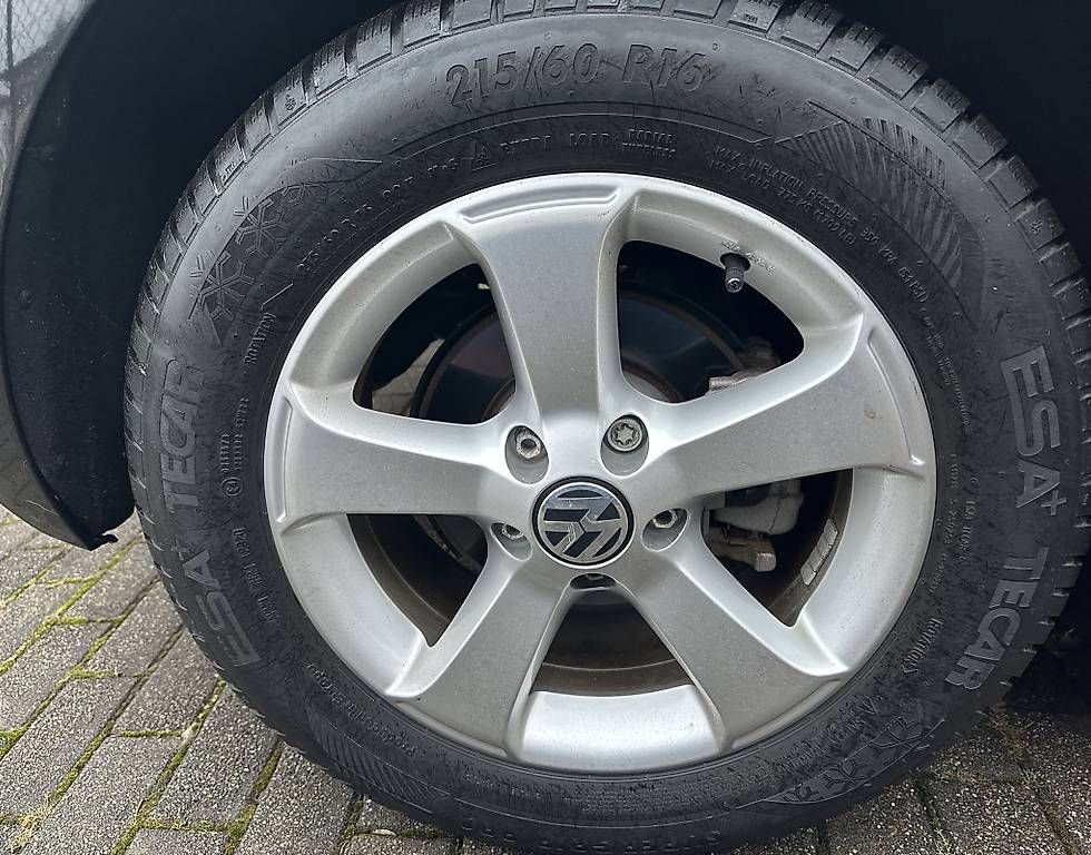 Tecar Pneumatici & Ruote complete: Cerchi  Volkswagen + gomme invernali – Usato da Novaggio venduto da DamianoRusso01