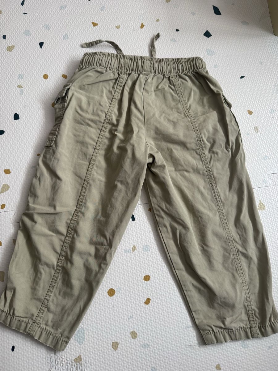 H&M Pantaloni: H&M Khaki Cargohose, Grösse 92 – Usato da Arbon venduto da leu_g29t 2