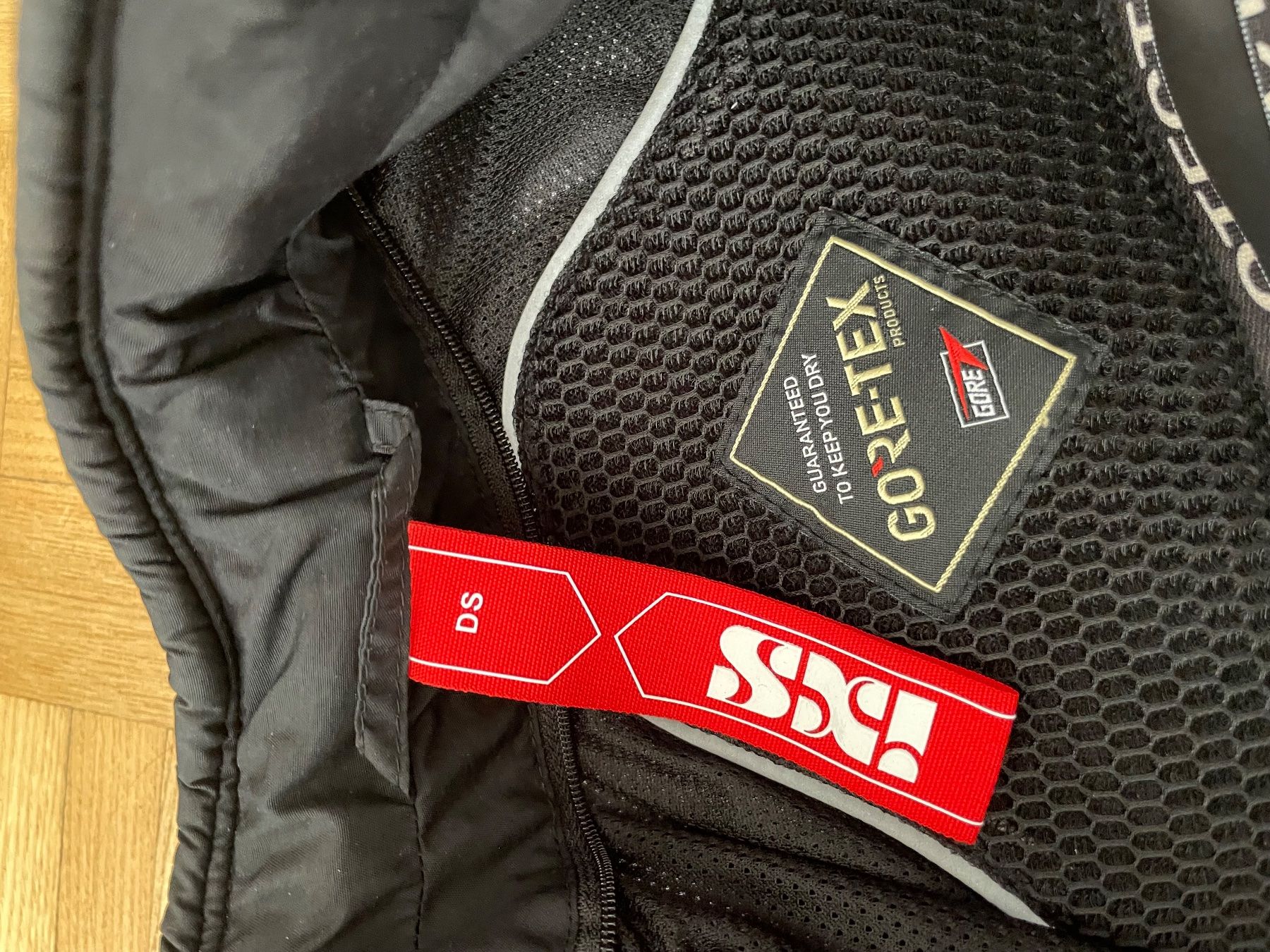 IXS Giacche: IXS Motorrad Textiljacke Goretex, Damen S – Usato da Volketswil venduto da mel_q2zq 1