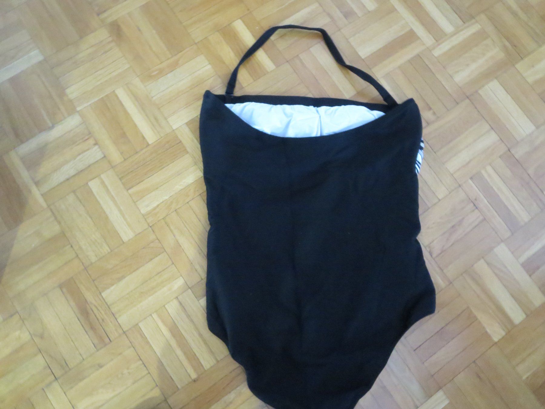 Badekleider & Bikinis: Damen Bade-Kleid / Grösse D80 – Gebraucht aus Wallisellen von Arvenstube 2