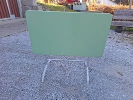 Gartentisch Kippbar in Blassgrün 120cm X 75 cm