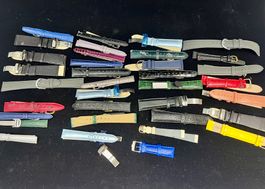 Grand Lot de bracelet pour montre (vieux stock)