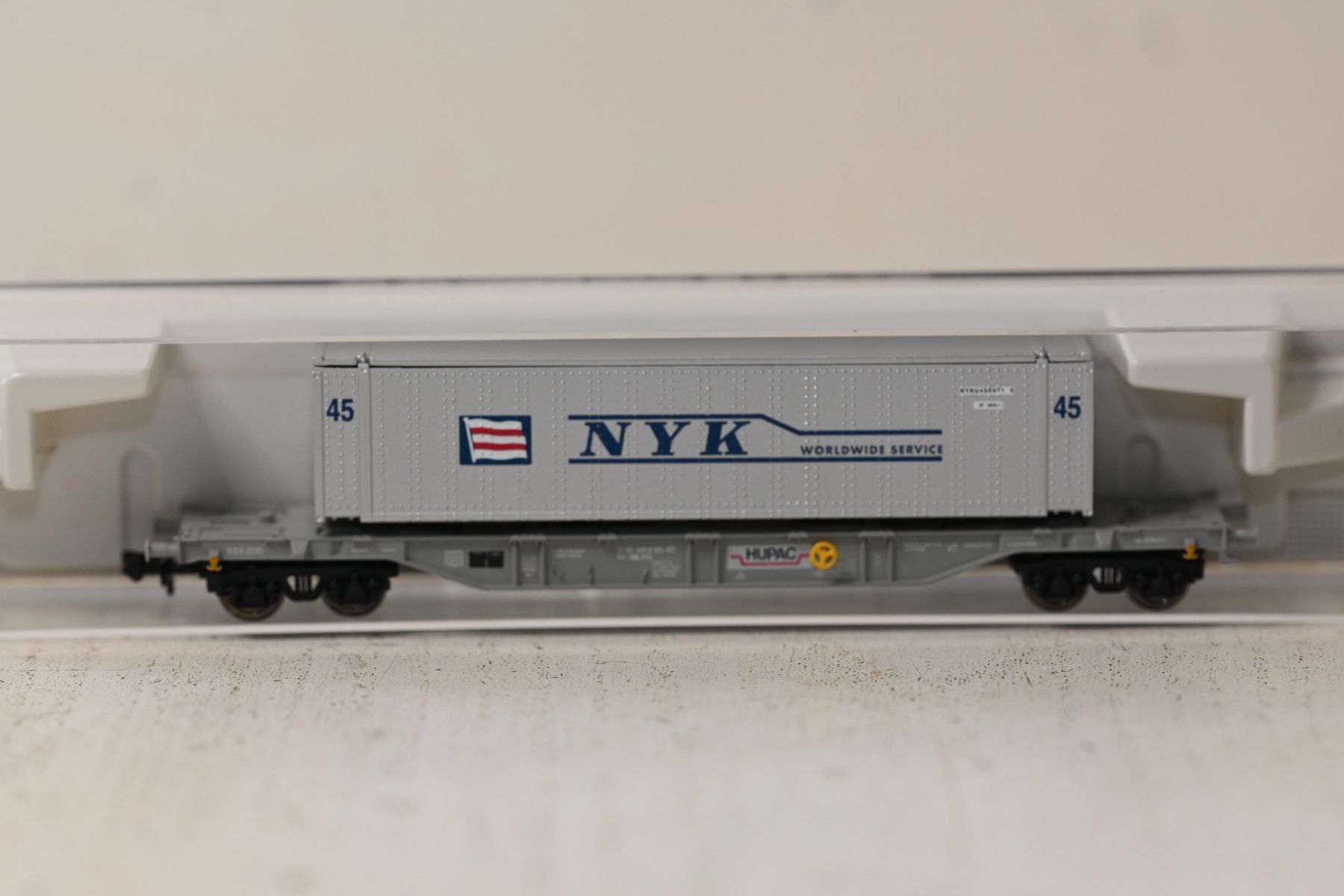 Fleischmann Trains électriques: Hupac NYK Fleischmann Spur N mit OVP – D'occasion à Laupen ZH par Zmoewe