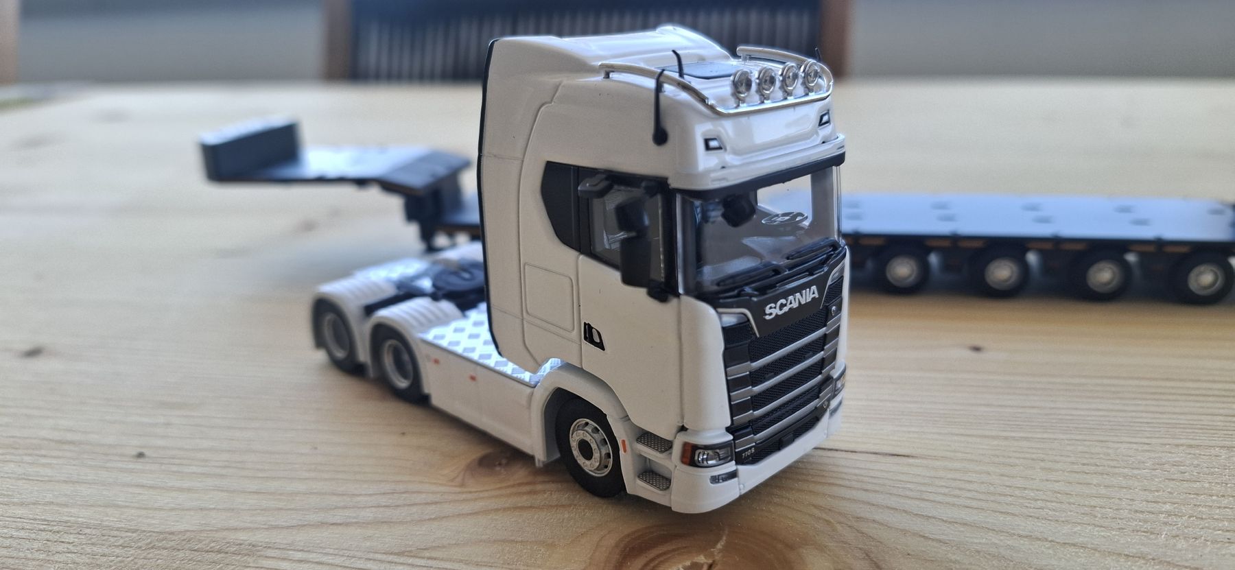 Modellbausätze & Standmodelle: Scania mit Auflieger 1:64 – Neu und originalverpackt aus Ebnet von rafaelc17 2