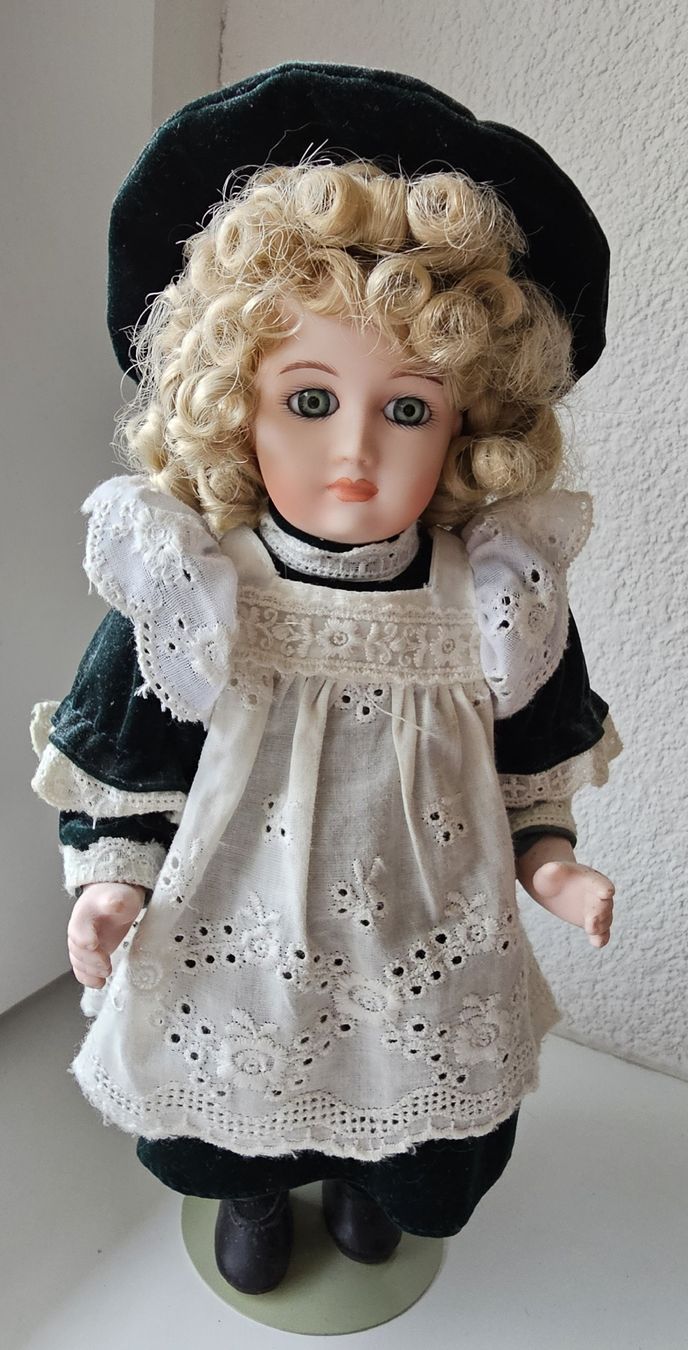 Bambole: WUNDERSCHÖNE PUPPE! – Nuovo (secondo la descrizione) da Laupen BE venduto da AUSSIEGIRL1109 2