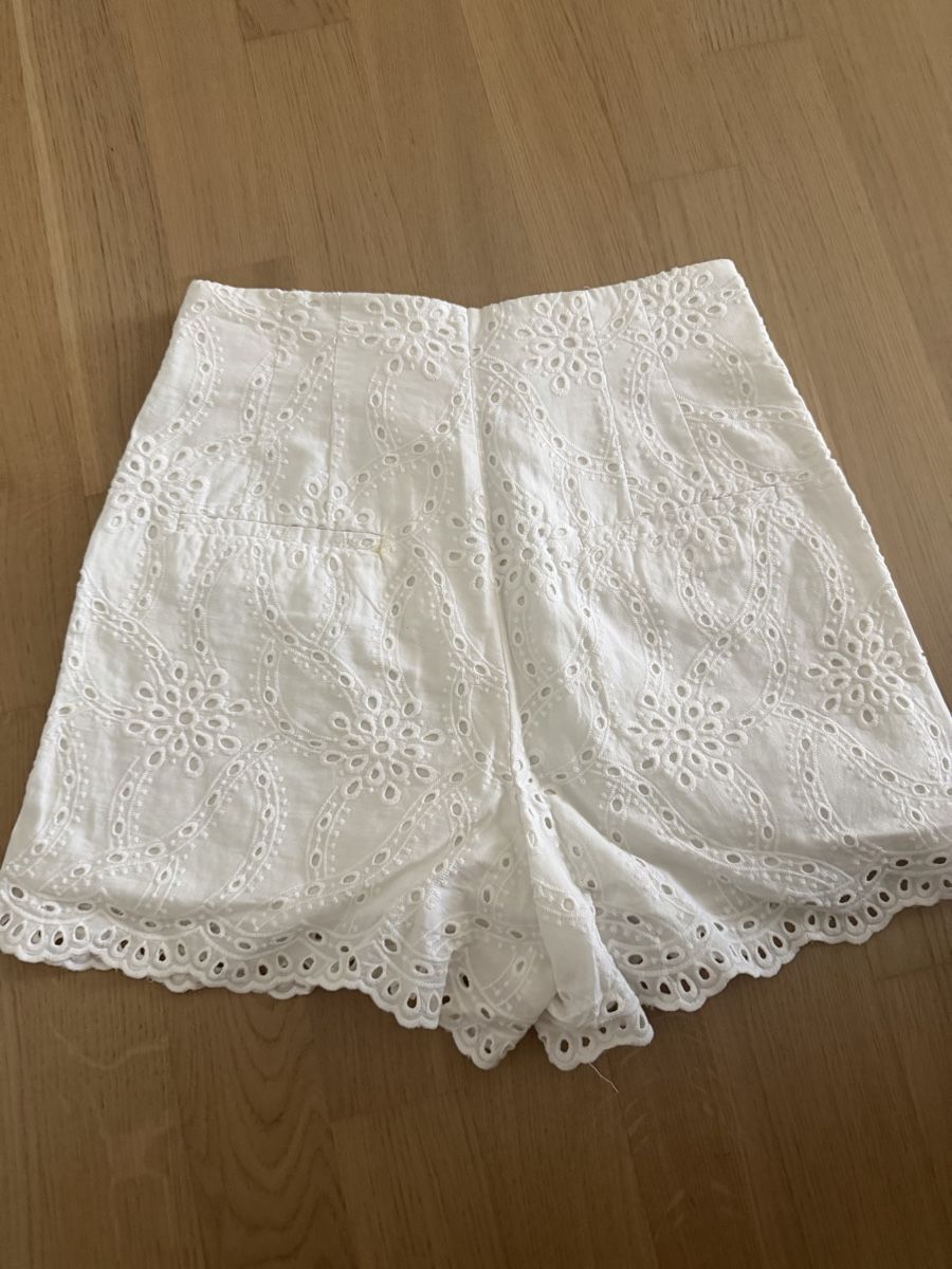 Zara Pantalons: Summer shorts size S  – D'occasion à Glattpark(Opfikon) par der_dh8z 1