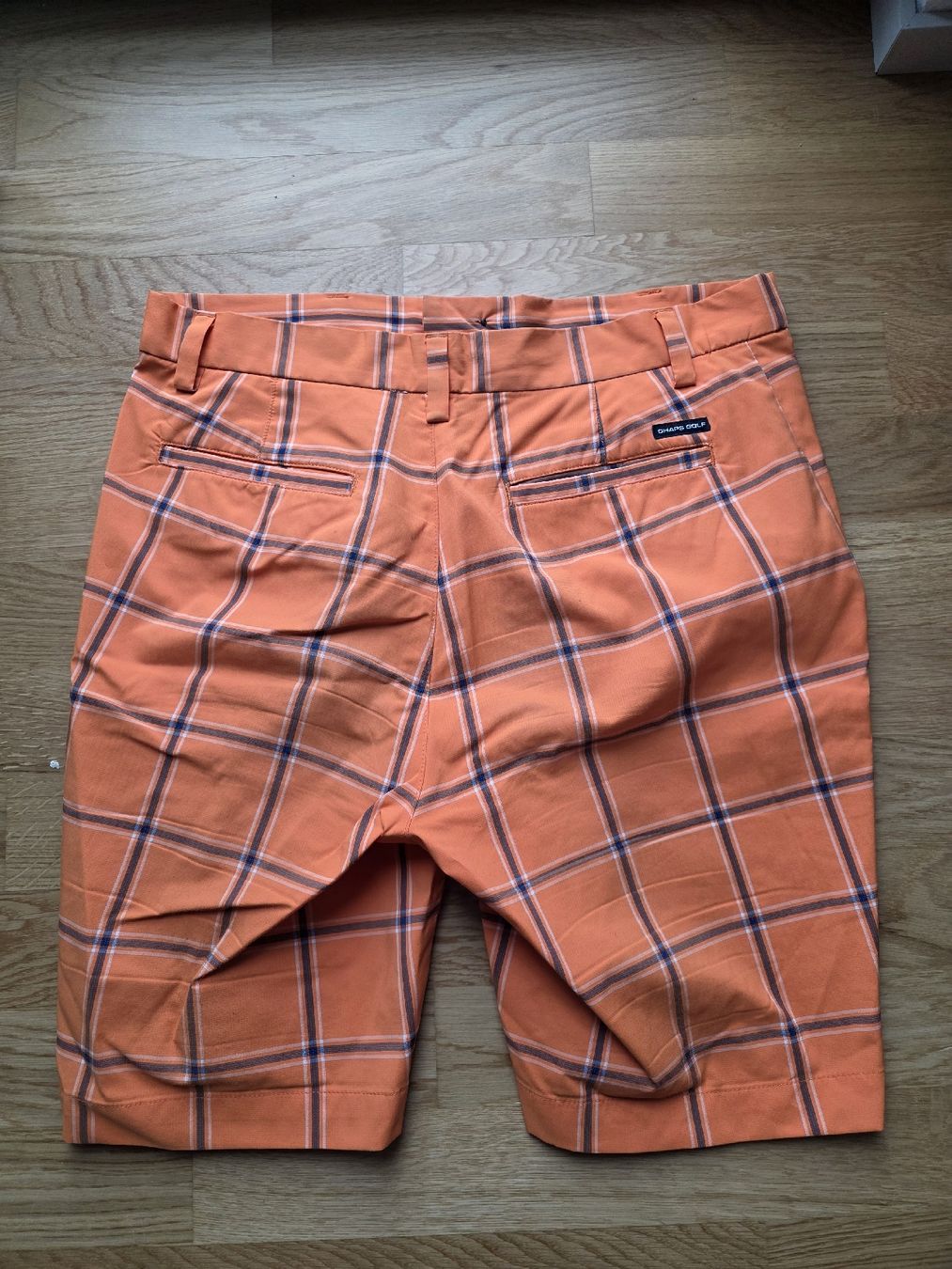 Pantaloni: Orange Shorts M – Usato da Zürich venduto da ceviname