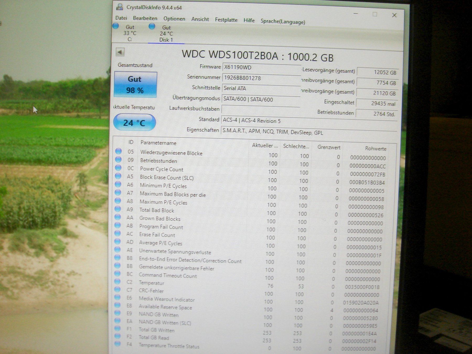 Western Digital Dischi rigidi: 1TB ssd. WD. Details siehe Bildern. – Usato da St. Gallen venduto da pc-sg 1