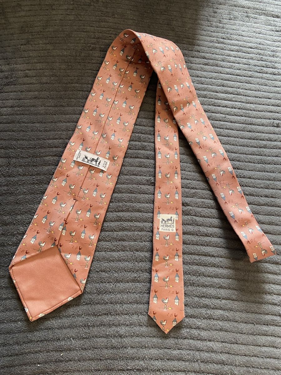 Hermès Cravatte: Cravate Hermès – Usato da Montreux venduto da Perledor 2