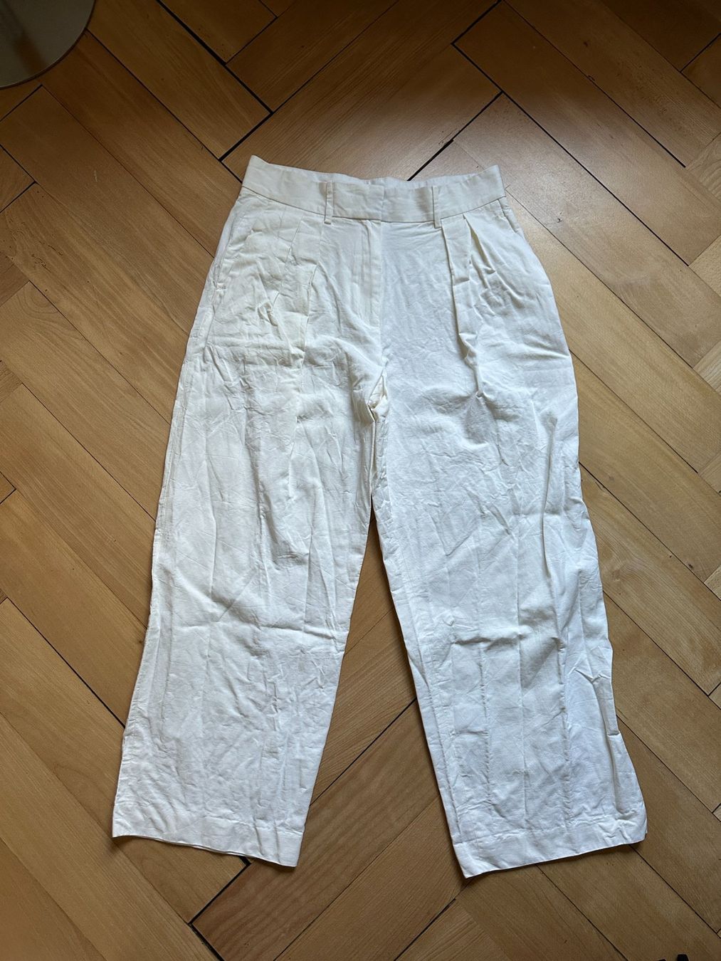 Mango Pantalons: MANGO - Hose offweiss 38 – D'occasion à Zürich par Diazaio