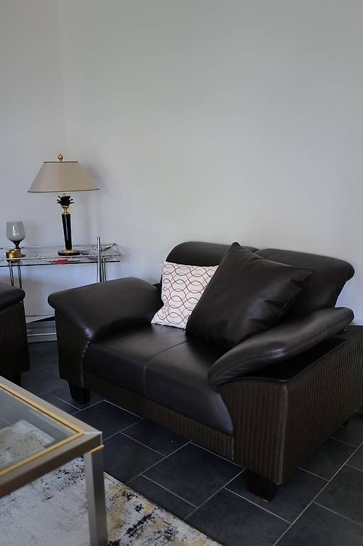 Sofas: Sofalandschaft aus schwarzem Leder – Gebraucht aus Basel von easydriver23 3