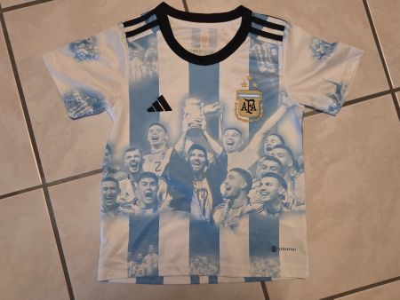 Argentinien Messi Trikot 140 WM Kindergrösse Super Zustand!
