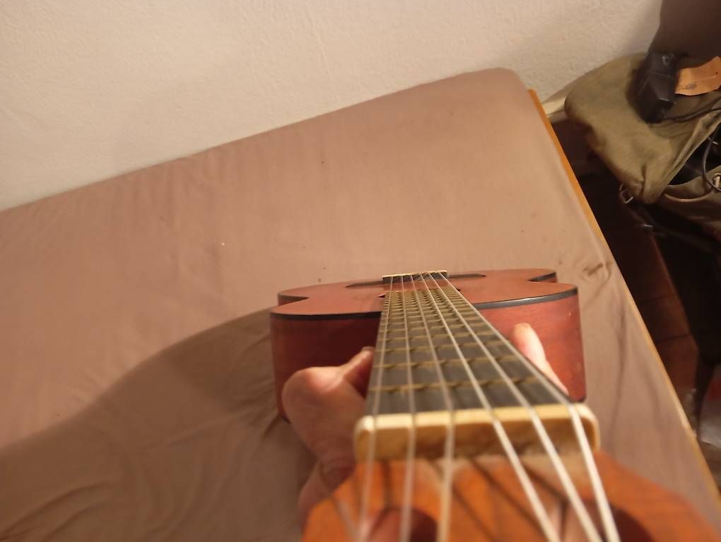 Musikinstrumente: Admira Classic guitar – Gebraucht aus Basel von Petergunn 4