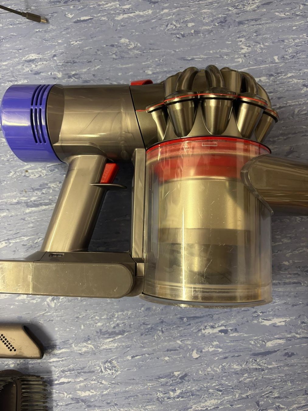 Dyson Aspirapolveri & Accessori: Dyson v8 – Usato da Wangs venduto da Snoop5 4