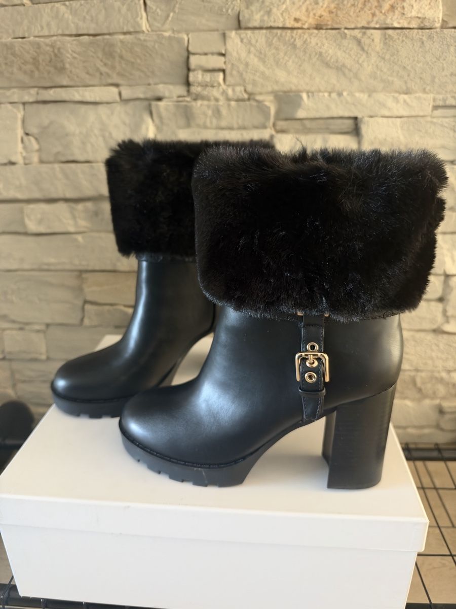 Guess Scarpe da donna: Guess Stiefel 39 Neu – Nuovo e nell'imballaggio originale da Steffisburg venduto da sim_5lpg 1