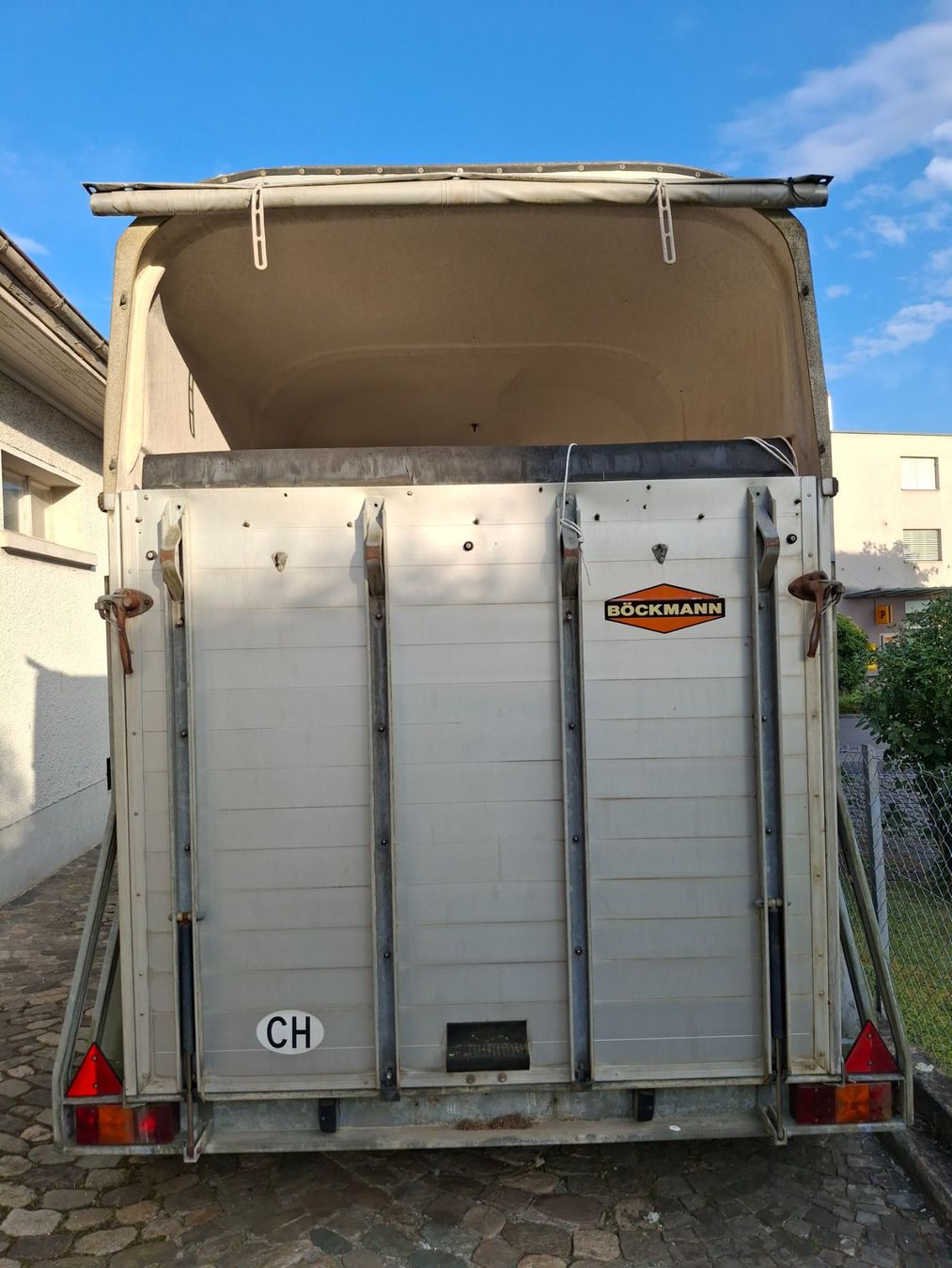 Böckmann Anhänger: Pferdetransporter Böckmann P10 58A5 – Gebraucht aus Bözberg von vorsommer 1