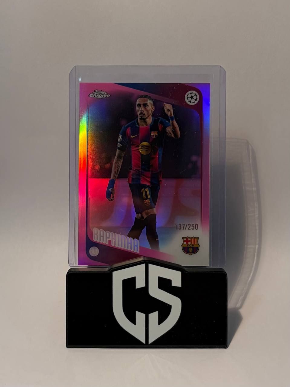 Topps Carte collezionabili: 2025-26 Topps Chrome UEFA RAPHINHA Pink Refractor /250 – Usato da Oftringen venduto da collectsupply