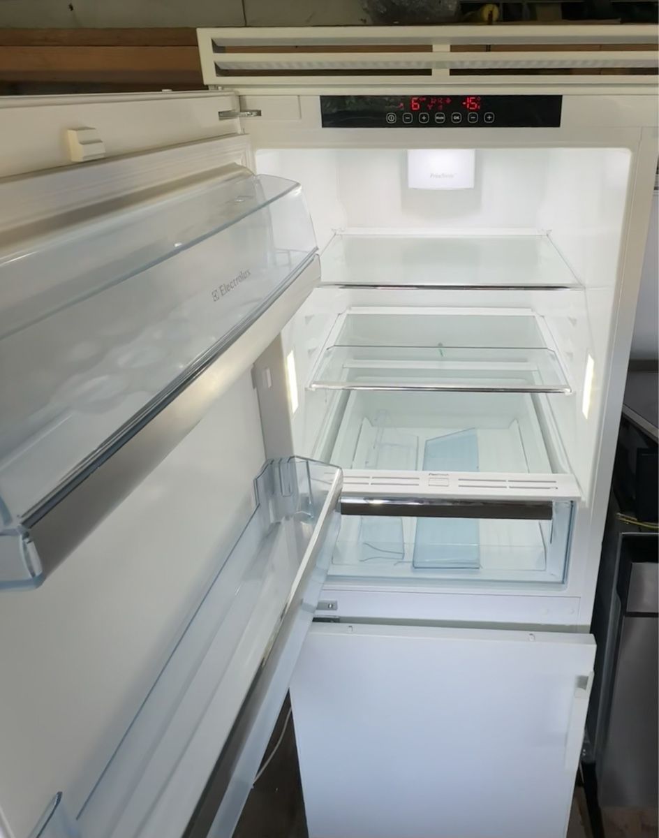 Frigoriferi: Electrolux Kühlschrank mit Gefrierfach – Usato da Biel/Bienne venduto da kra_s8rv 1