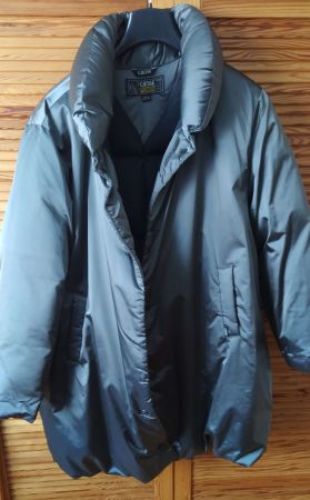 Jacke / Damenmantel - Grösse 38 -