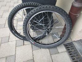 2 Räder passend für ein Velo Anhänger 20 x 1.75