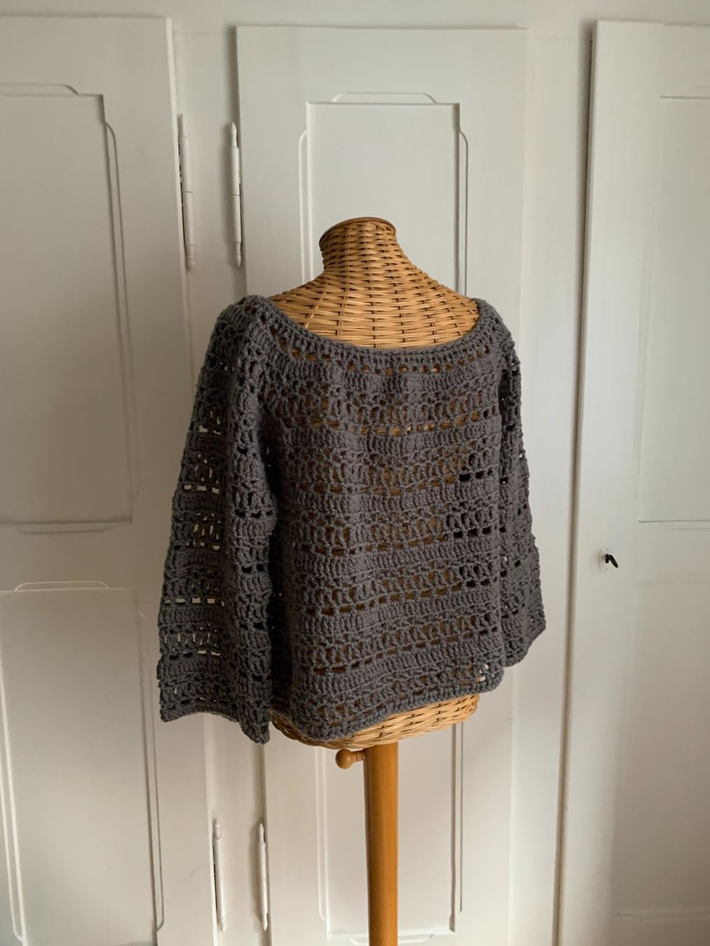 Pullover & Sweatshirts: Strickpullover grau - M – Gebraucht aus Zürich von Diazaio 2