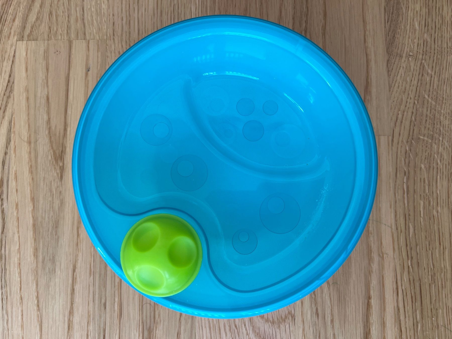 Piatti: Assiette Chauffante pour bébé avec ventouse – Usato da Genève venduto da PoissonBlue 2