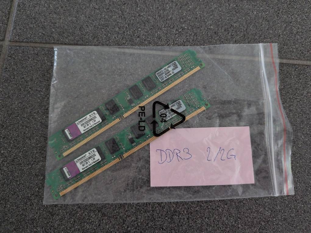 Memoria / RAM: Kingston DDR3 RAM  2/2 GB – Usato da Luzern venduto da distract