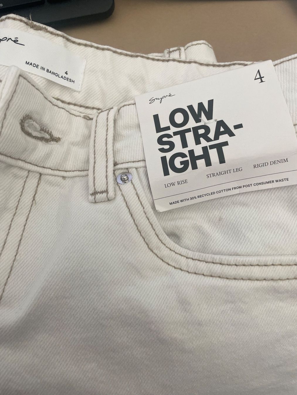 Hosen: Supre Jeans, Grösse 4, Low Straight, Neu mit Etikett – Neu und originalverpackt aus Wollerau von Poschro68 2
