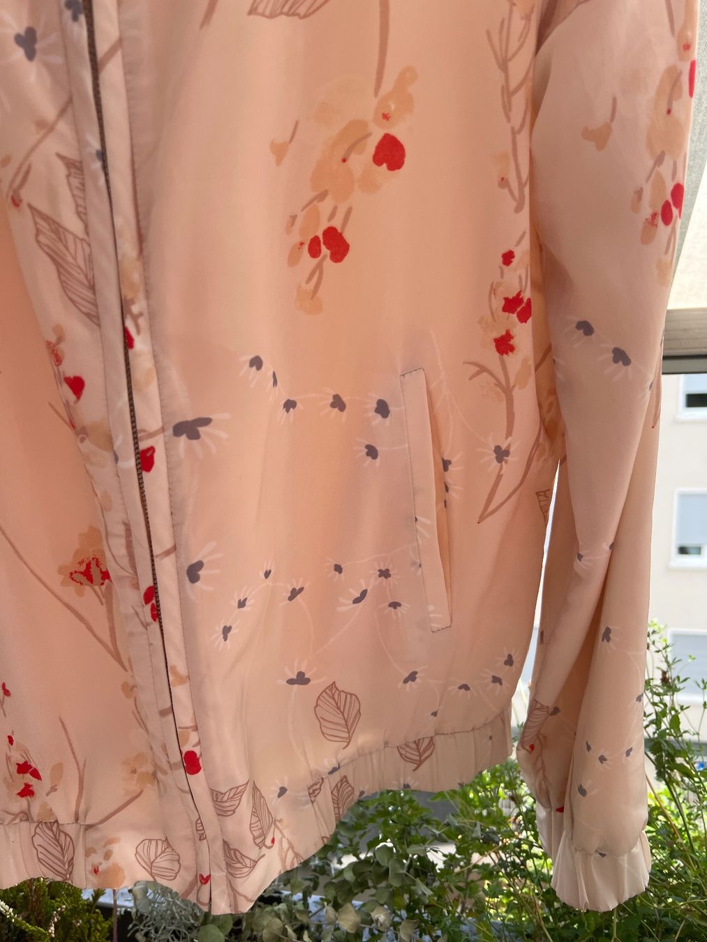 Opus Jacken: Hellrose Damen Jäckchen Opus Blumenmuster Grösse 38 – Gebraucht aus Basel von ili_ug 3