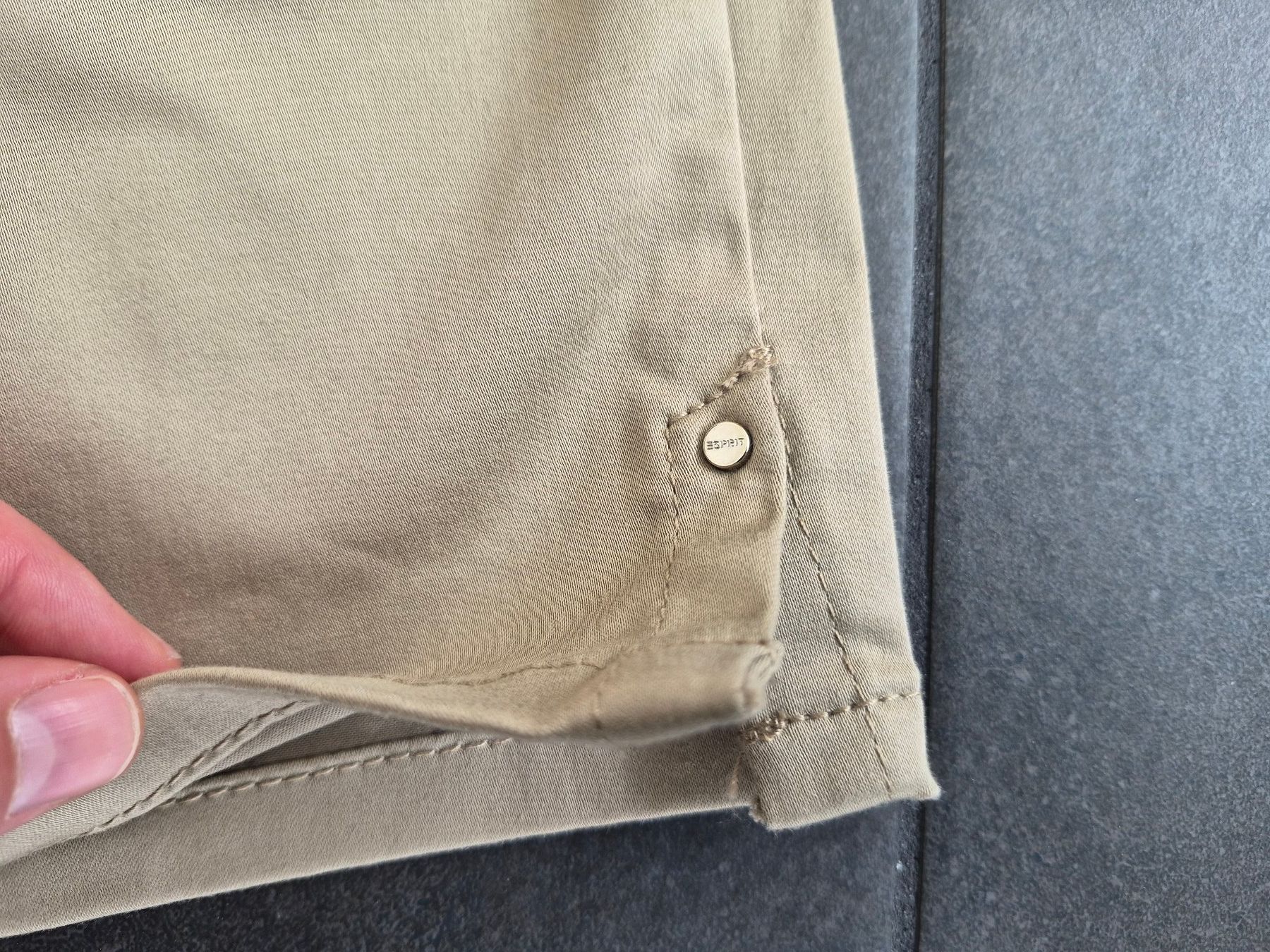 Esprit Pantaloni: ESPRIT Hose Gr. 42 * beige – Usato da Frick venduto da Baghira84 2