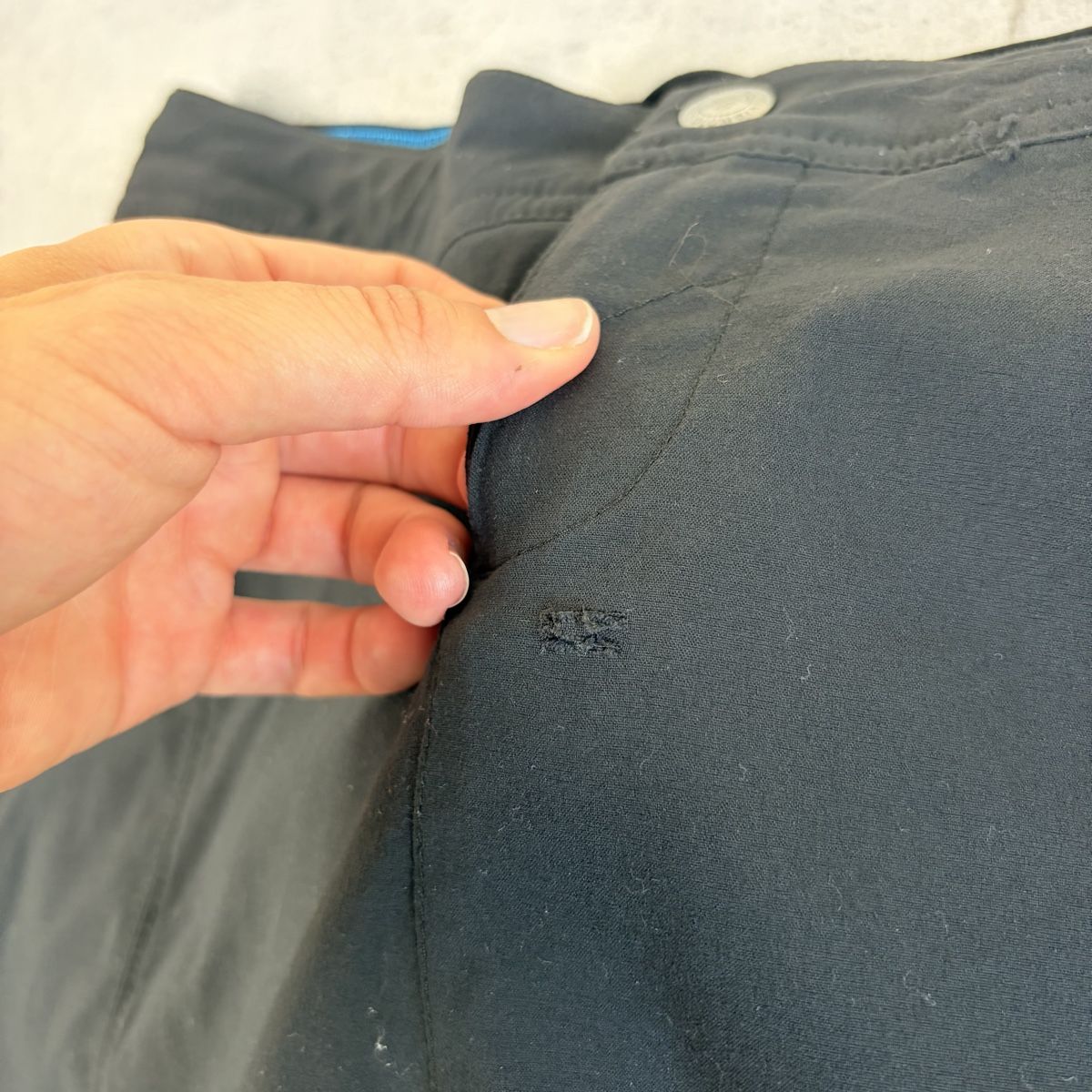 Columbia Gonne: Jupe short Columbia noire - Taille 34 – Usato da Neuchâtel venduto da aliceguins 5
