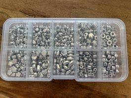 Bastelperlen Set silberfarben in Organizer Box
