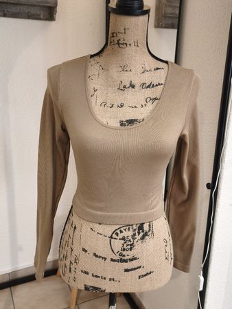 Damen Langarmshirt Primark beige Grösse M neuwertig