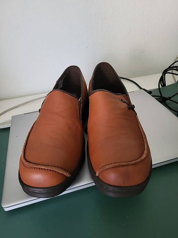 Scarpe da donna: Loretta Schue – Usato da Hirschthal venduto da Karinmogli 2