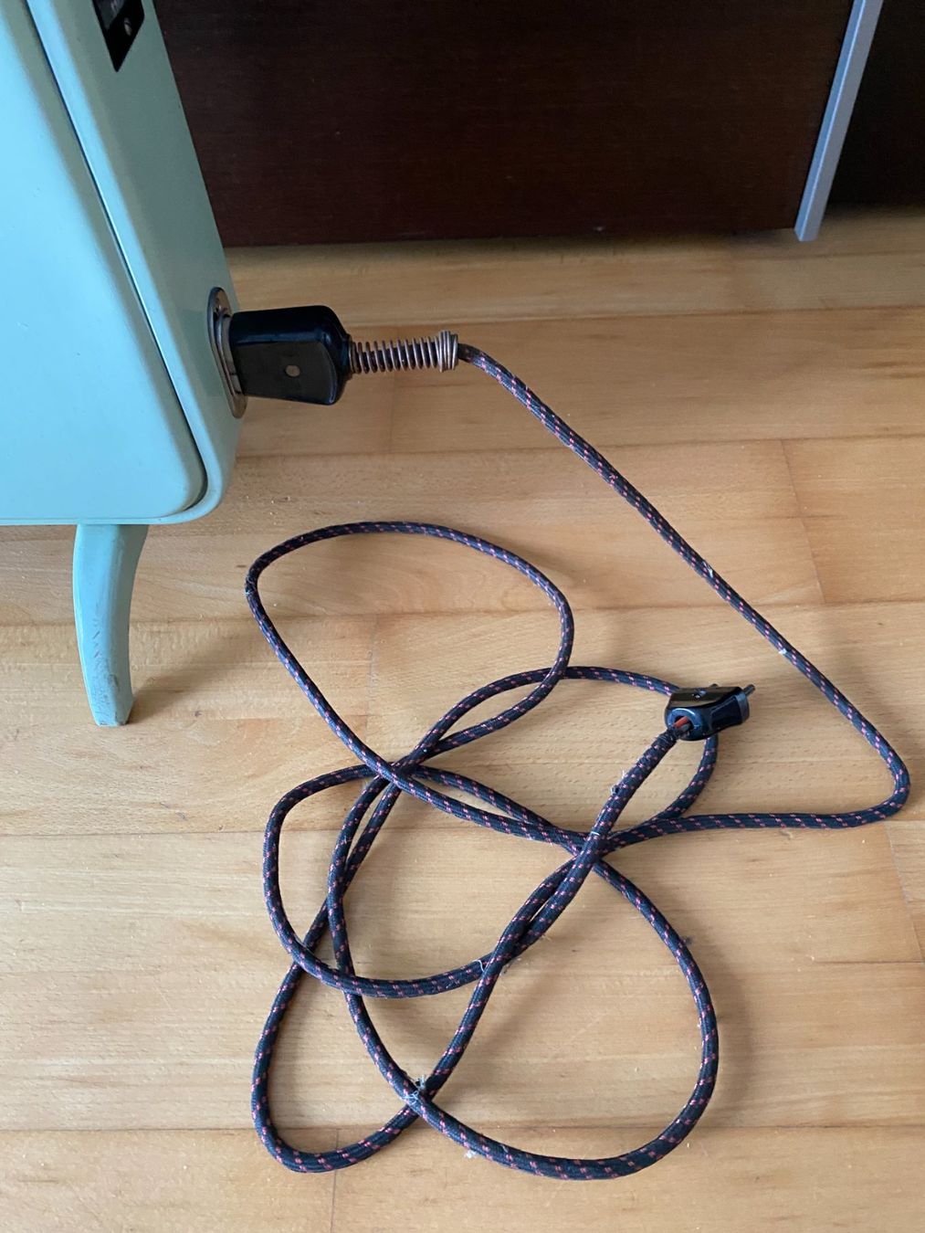 Radiatori: Antiker, elektrischer Wärmer – Usato da Gümligen venduto da Vicky2 4