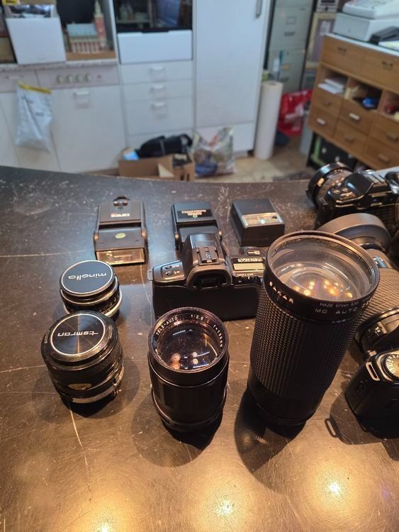 Minolta Fotocamera: Grosse Minolta Spiegelreflexkamera-Sammlung – Usato da Schongau venduto da Retro_Shop 7