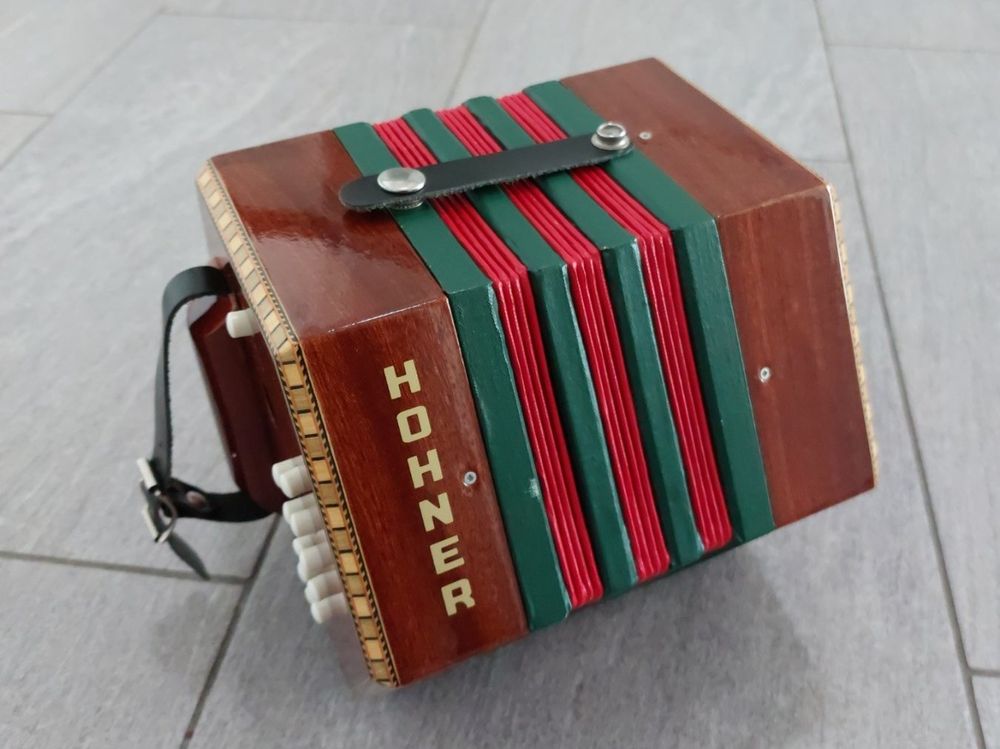 Örgeli Concertina von Hohner Kaufen auf Ricardo
