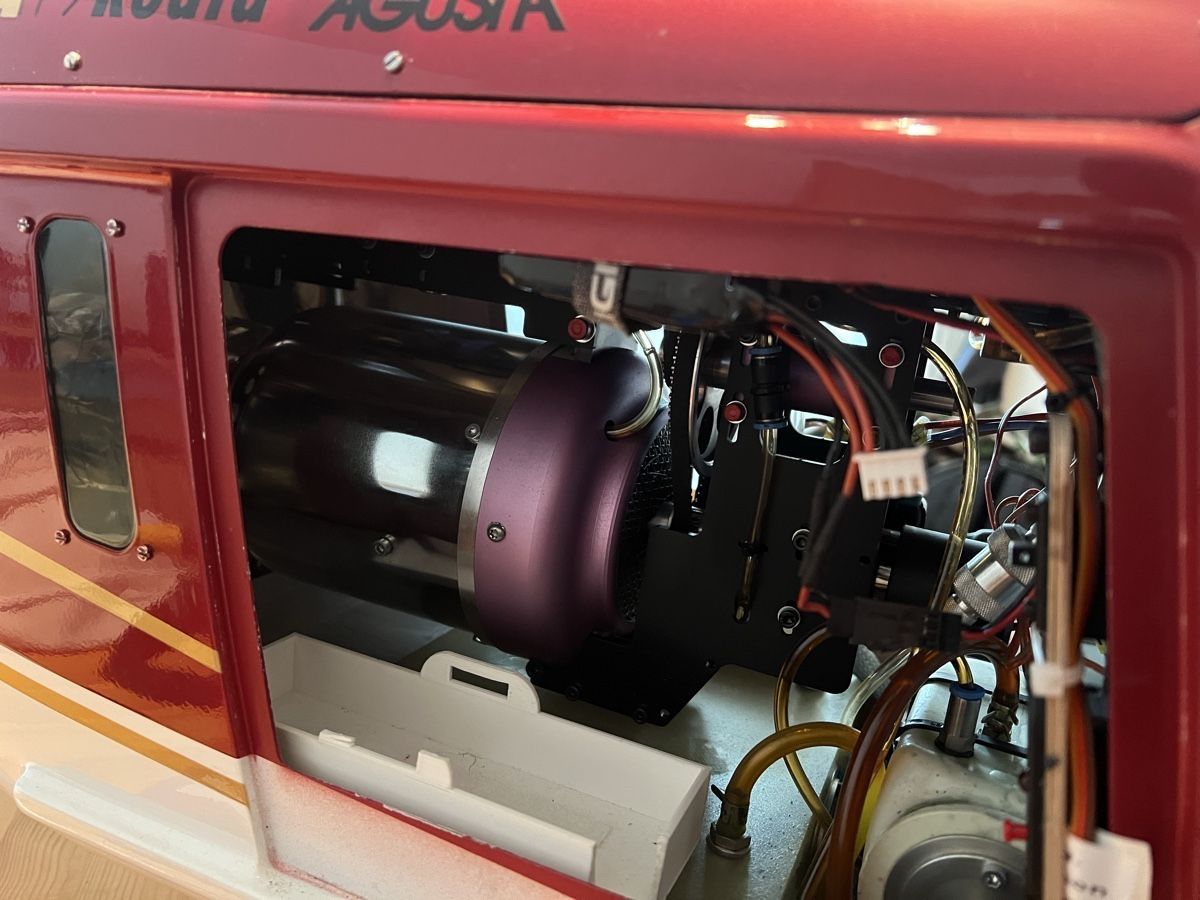 Modellismo RC: Agusta A109 800  Turbine – Usato da Schwanden GL venduto da maege405 2