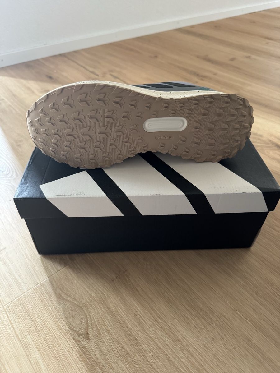Scarpe da uomo: RUNFALCON 5 TR- Adidas Nr.43 – Nuovo e nell'imballaggio originale da Einsiedeln venduto da Nadine_Nadine 1