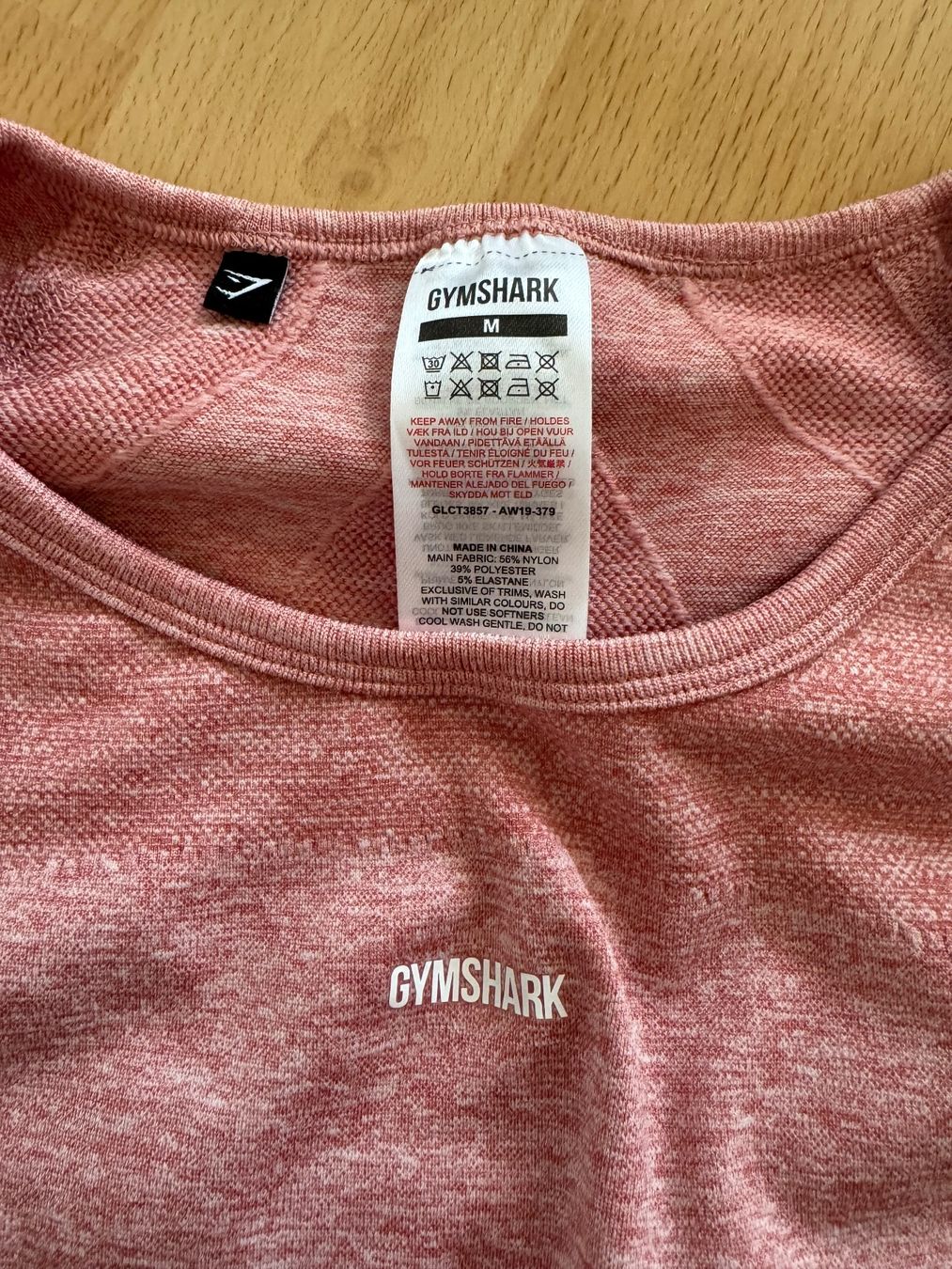 Top: Gymshark top Grösse M neu – Nuovo (secondo la descrizione) da Dürrenäsch venduto da 1kirs 1