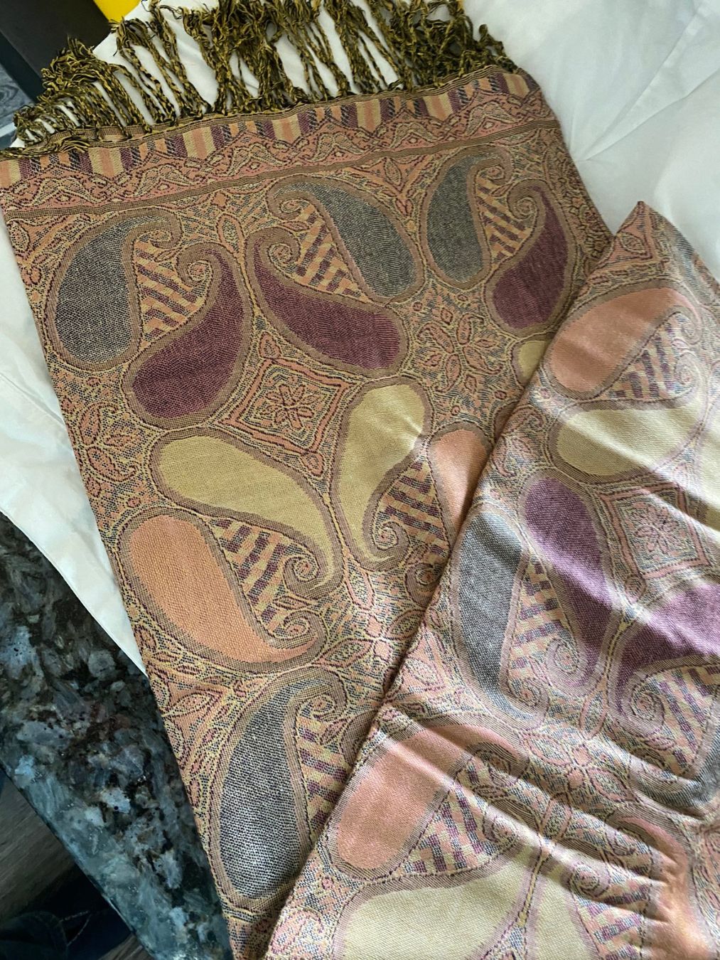 Foulards, Tücher & Schals: schönes grosses Tuch  ca 70 x 180cm – Neu und originalverpackt aus Allenwinden von Obalu