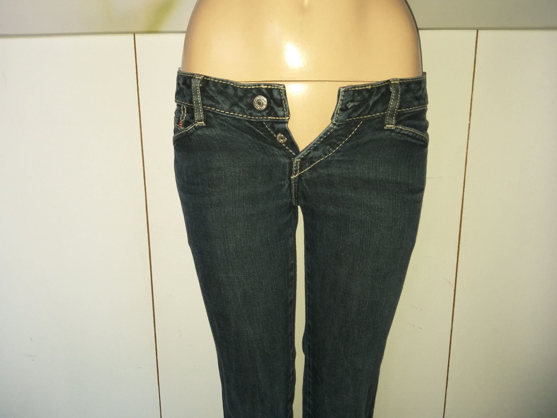 Levi's Jeans: LEVIS 593 Jeans taille / Grosse W26 – Usato da Cossonay-ville venduto da Super-Price-Quality 1