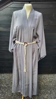 Kimono en soie gris
